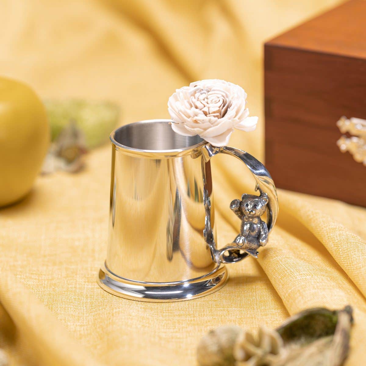 Gave til barnedåp — Royal Selangor tinn som gave til nyfødt